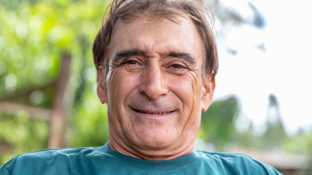(Raul Torres )